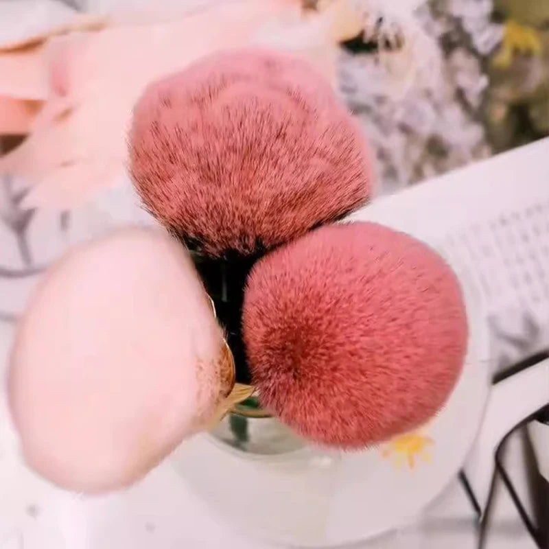 RosyTouch – Soft Rose Nail Dust Brush for Gentle Manicure Care